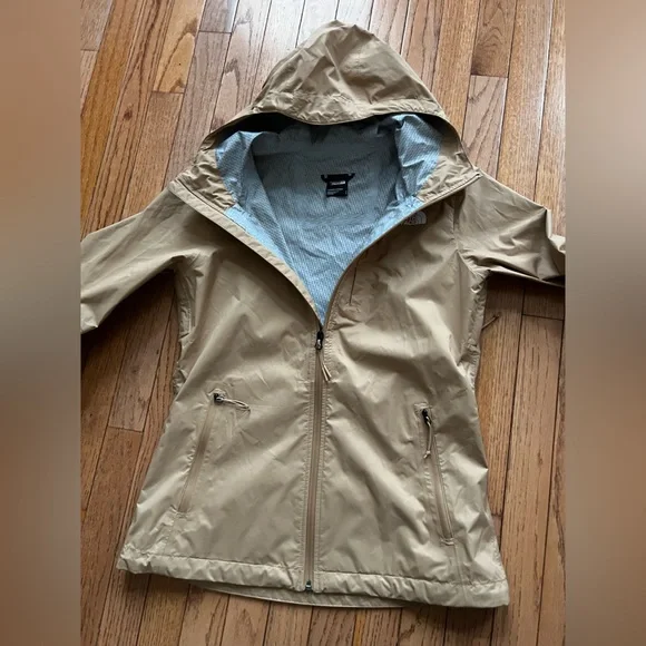 The North Face Women's Alta Vista Rain Jacket in Almond Butter - Size S - Picture 3 of 14